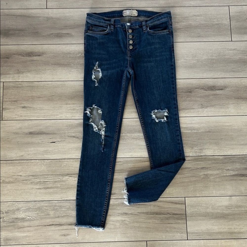 Free People distressed skinny fit button fly jeans size 26